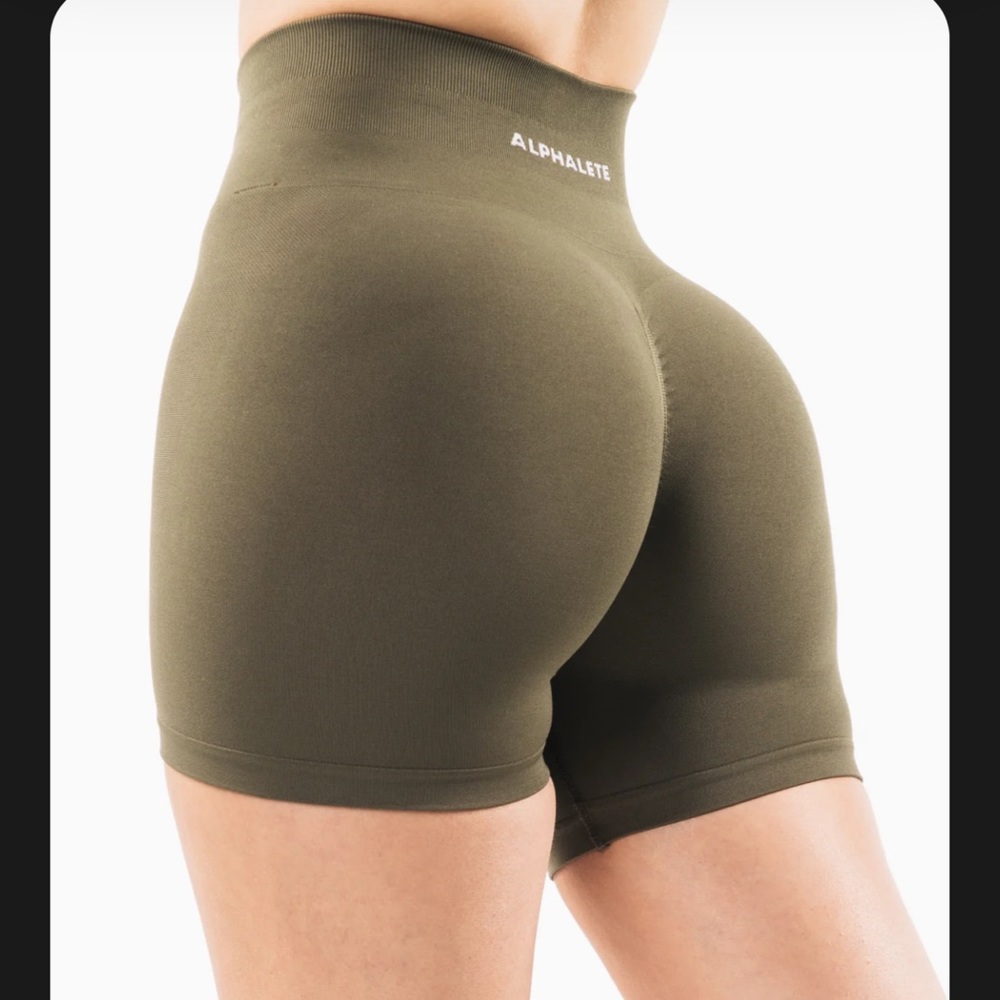 4.5 Amplify short